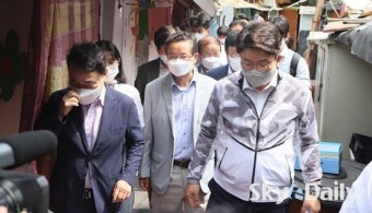 ‘영등포 쪽방촌’ 간 권성동, “취약계층 지원”
