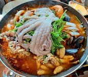 늦가을 창덕궁 후원이 펼치는 색과 맛의 향연