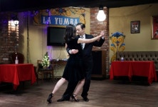 “탱고의 매력은 매혹적 선율 속 불타는 정열”