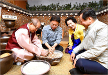 명품안동소주중부총판 | 경북, ‘안동소주’ 세계 명품주로 만든다