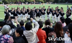 “등굣길에 화음을 선사해요”