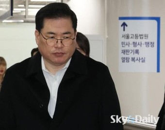 ‘대장동 뇌물불법 대선자금’ 김용 1심서 징역 5년… 유동규 무죄