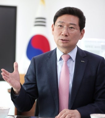 이상일 용인시장, 국토교통부 장관에 용인 발전 정부 지원 요청