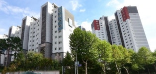 준강남 과천 대장주 ‘래미안슈르’ 거래량↓