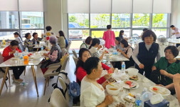구미 한국JJ인재개발진흥원 새마을 문해학교 ‘재학생 경로잔치’
