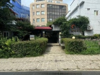 [백년가게 기획 시리즈] ⑳ 70년 부산 대표 별미… 촉촉·찰진 식감 “최고”