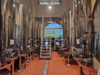 [아는 풍경 낯선 여행] “구름도 일곱 빛깔” 와인으로 일어서 국악으로 대박 내는 레인보우 영동