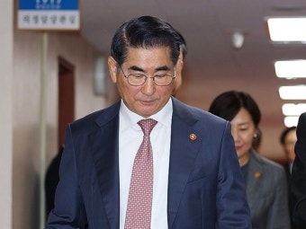 “모든 책임 저에게” 김용현 전 국방장관 구속영장심사 포기