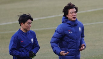 오만전 앞둔 홍명보호, '황인범 부상 변수' 현실화 징후