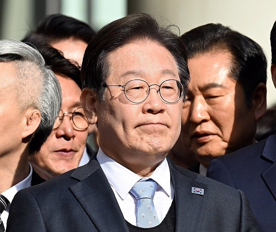 이재명 전 대표 공직선거법 위반 혐의 사건, 대법원 전원합의체 심리 속속들이 회의중