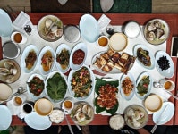 [유성호의 맛있는 동네산책]  학사재를 품은 강화도 숨은 찐 손맛 식당