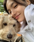 배우 김용지, 유기견 출신 반려견 '루'와 얼굴 맞대고 눈부신 미소