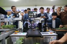 영상인식기술로 자동접목시스템 정확성 확보