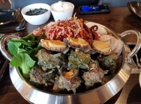 제주 가볼만한 튤립, 벚꽃축제 그리고 제주애월맛집 여기가제주멍 신 메뉴 제주은갈치조림 출시