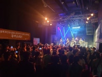 홍대야 놀자, 약 2500명 관람하며 성황리에 종료, 다음은 메가 바운스!
