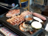 효리네민박단골집 제주 함덕 그때그집, 사장님만의 비결로 쫄깃하게 구운 흑돼지구이 맛집