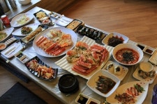 인천 부평역·굴포천역 맛집 주문진대게회타운, 현지인들도 인정한 회식장소로 눈길