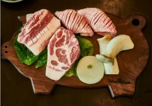 제주도 서귀포 중문 흑돼지 맛집 하영 흑돼지 육즙이 가득한 중문 맛집으로 가볼만한 곳