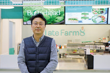 바로 수확한 채소와  함께하는 즐거움 맛보세요