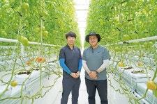 스마트팜 첨단시설에서 농업의 실무를 경험하다