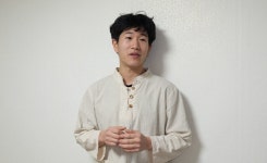 기획 대안학교 졸업생, 하모니카 연주자