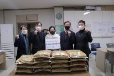 군포도시공사 설 명절 맞아 성금과 쌀 전달