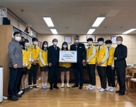 군포고 학생자치회, 교복물려주기 수익금 시에 전달