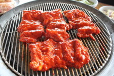 춘천 맛집 여우고개황토집, 가을 정취 즐기며 맛보는 춘천 닭갈비의 진수