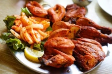 신촌 맛집 머노까머나 인도 현지 맛을 그대로 재현한 이색적인 인도 요리로 인기