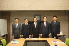 [2018 부산경제 전망 좌담회 1-1] 조선·해운·해양플랜트 구조조정 등 구조적인 한계 노출