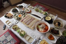 유성 맛집 신화수산, 직접 고른 신선한 회와 해산물로 가성비 높여