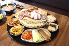 일산 맛집 대왕해물문어보쌈 초복 보양식으로 인기