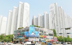 부산 남구 LG메트로시티 아파트, 왕복 4차선 아파트 도로에 차단기 설치 논란