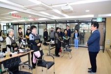 부산 동래구, 대한미용사회 동래구지회와 상록병원 미용봉사 실시