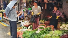부산 전통시장, 동행세일에도 못 웃었다