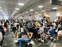 [포토]휴가철 맞은 김해공항 국내선, 북새통