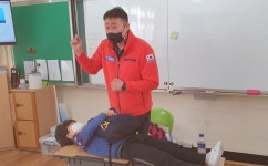 부산 서부 55개 초등학교 11월까지 생존수영 교육