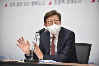 [박형준 시정 출범 한 달] 박형준 시정 한 달…소통 강화 돋보여
