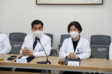 창원한마음병원 하충식 이사장 부부, 부산대 100억원 기부약정