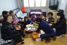 부산도시공사, 임대아파트 12개단지 경로당 건강간식 지원 행사