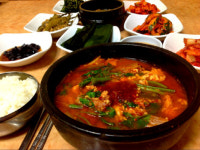 부산 백년가게 조씨집 곤이내장탕, 인천공항 입국장에서도 맛보세요