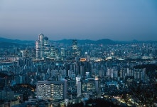 7월 서울 아파트 신고가 거래 3년 만 최고치…서초·강남·용산 거래 비중 절반 넘어