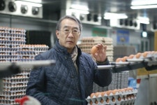 [이필재의 CEO&TALK] 산란계 스마트팜 선구자 유재흥 가농바이오 회장