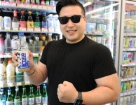 프리미엄 소주가 대세…CU, 김보성 의리남 소주 단독 판매