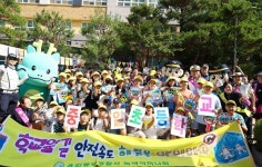 이상일 용인특례시장, 중일초등학교 교통안전 캠페인 참여해 현장 목소리 경청