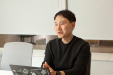 [금융 人사이트] AI 경쟁력 부족해 빅테크 주도 한국 주식시장 약세