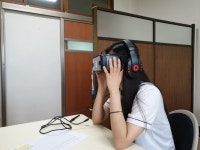 성남여자고등학교, 모의 면접도 실전처럼…VR로 면접 공포증 극복