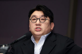 하이브 방시혁-카카오엔터 장윤중, 美 빌보드 '파워 100' 선정
