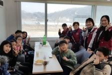 아동·청소년과 어르신들 한 둥지… 잘 부탁드려요