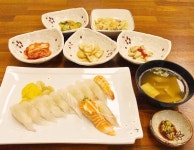 내공 깊은 일식 셰프의 초밥 맛보세요~